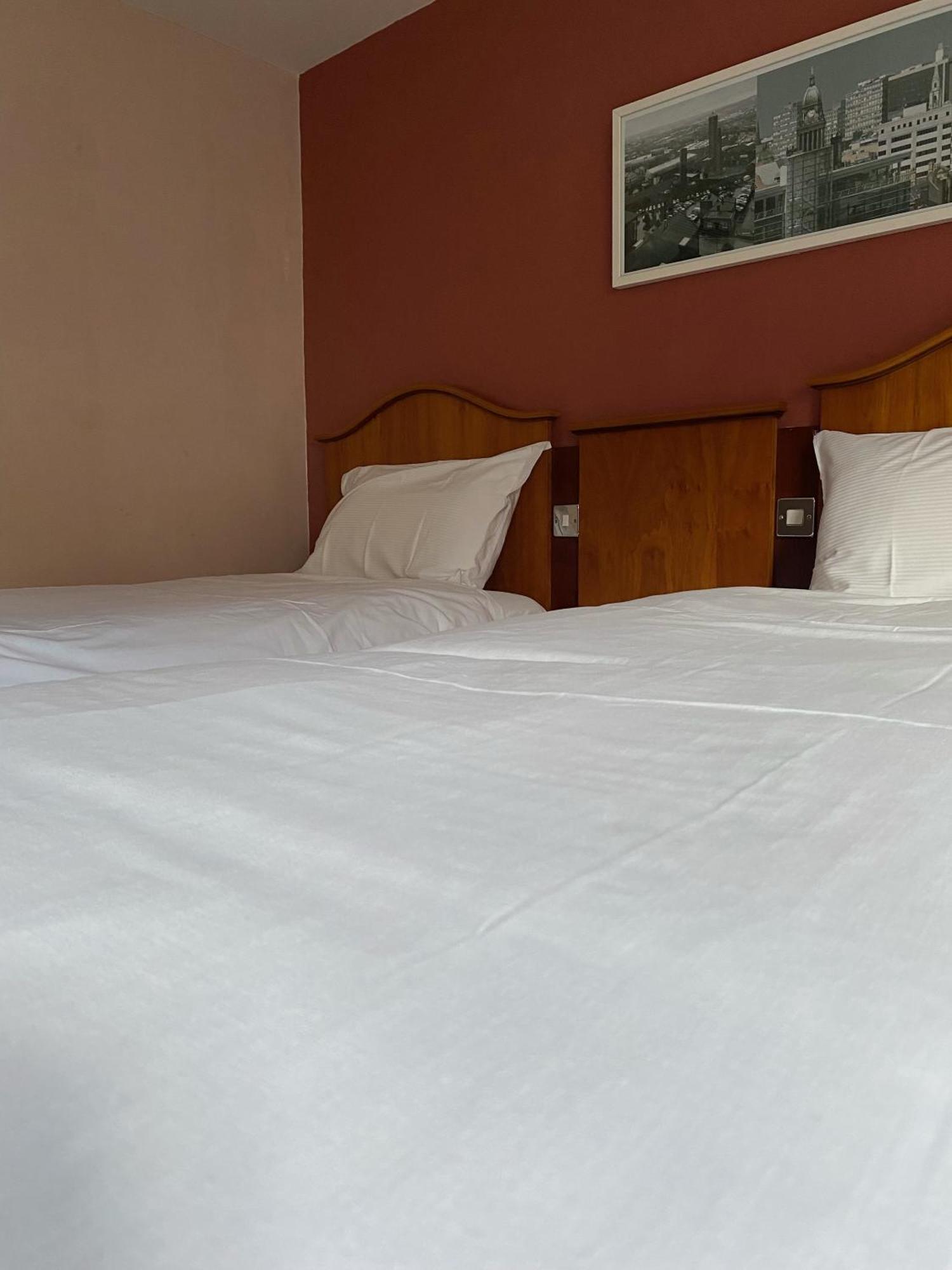 Airport Inn & Spa Manchester Wilmslow Dış mekan fotoğraf